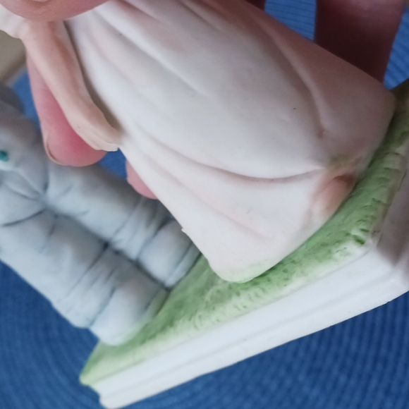 Vintage 1984 Jane-Deveaux, Inc figurine - Picture 7 of 16